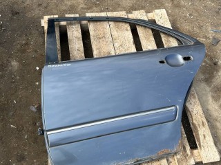 дверь задняя левая Mercedes-Benz E-Класс W210/S210 [рестайлинг] 1999, 2.4 л., M 112.911, бензин, АКПП, седан