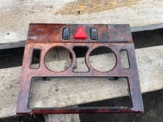 рамка под магнитолу Mercedes-Benz E-Класс W210/S210 [рестайлинг] 1999, 2.4 л., M 112.911, бензин, АКПП, седан