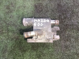 фланец (тройник) системы охлаждения Mazda 6 GG (2002 - 2005), 0.8 л., бензин, МКПП