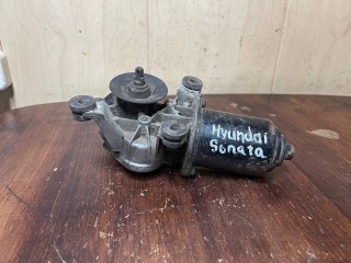 моторчик передних стеклоочистителей (дворников) Hyundai Sonata Y3 (1993 - 1996)