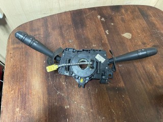 переключатель подрулевой (стрекоза) Renault Logan 1 поколение (2004 - 2009), 8200792575, 34446405