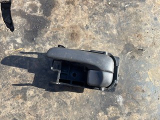 ручка внутренняя передняя левая Nissan Primera P11 1997, 1.6 л., GA16i, бензин, МКПП, седан