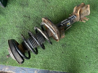 стойка передняя левая Opel Omega B (1994 - 1999), 2.0 л., X 20 XEV, бензин, АКПП, универсал