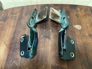 петля капота Kia Sportage 1 поколение 2004, 2.0 л., FE (16V), бензин, МКПП, внедорожник 5 дв.