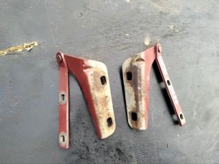 петля капота Chevrolet Niva 1 поколение 2008, 1.7 л., бензин, МКПП