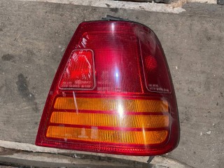 фонарь задний правый Suzuki Swift 1 поколение (1984 - 1986), 22032251