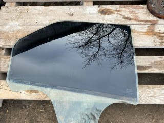 стекло двери задней правой Renault Logan 1 поколение (2004 - 2009)