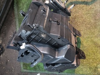 корпус отопителя (печки) Mazda 6 1 поколение [рестайлинг] (2005 - 2008), 2.0 л., бензин, МКПП, седан