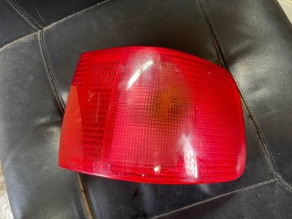 фонарь задний правый Audi 100 4A/C4 445 (1990 - 1994), 2.3 л., AAR, бензин, МКПП, седан, 138008