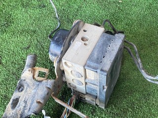 блок ABS Ford Focus 1 поколение (1998 - 2001), 2M512M110EC