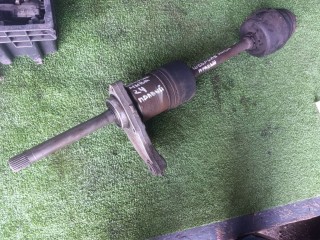 полуось передняя правая (приводной вал, ШРУС) Chevrolet Niva 1 поколение 2008, 1.7 л., бензин, МКПП