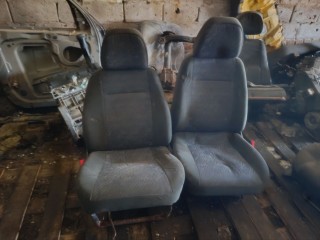 сиденье переднее Lada 2112 1 поколение (1997 - 2009)