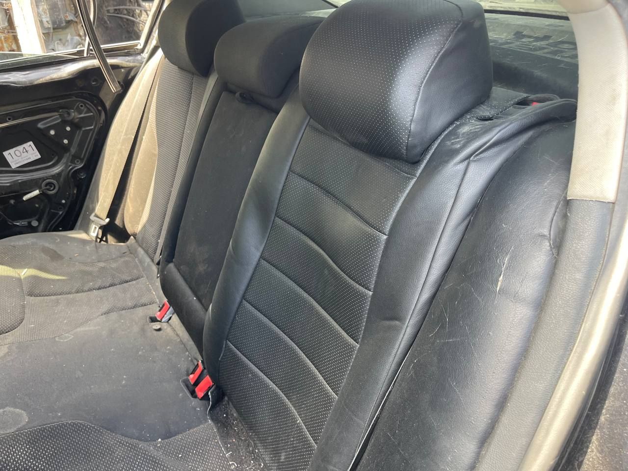 сиденье заднее Volkswagen Passat B6 2008, 1.8 л., BZB, бензин, МКПП, черный, седан, передний привод - фото №1