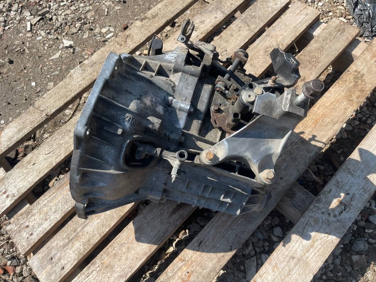 КПП механическая (МКПП) Ford Transit Connect 1 поколение TC7 2004, 1.8 л., HCPA, дизель, МКПП, фургон, 3S4R7201BD, XS4R7F098 - фото №1