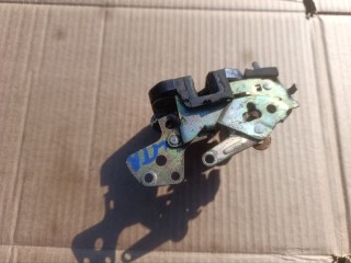 замок двери задней правой Kia Sportage 1 поколение (1993 - 2006), 2.0 л., RF, дизель, АКПП