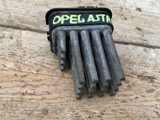 сопротивление печки Opel Astra H (2004 - 2007), 1.8 л., Z 18 XER, бензин, МКПП, 90566802