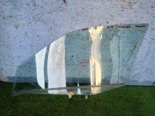 стекло двери передней правой Nissan Primera P11 1997, 1.6 л., GA16i, бензин, МКПП, седан