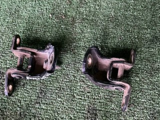 петля двери Nissan Primera P11 1997, 1.6 л., GA16i, бензин, МКПП, седан