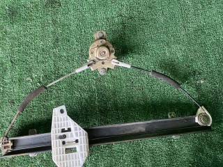 стеклоподъемник передний левый Hyundai Accent 2 поколение (LC) 2011, 1.5 л., бензин, МКПП, седан