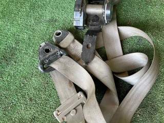 ремень безопасности Mitsubishi Carisma 1 поколение 1997, 1.6 л., бензин, 5МКПП, хетчбэк 5 дв.