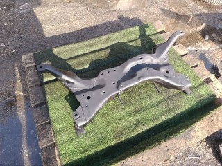 балка подвески передняя (подрамник) Mitsubishi Lancer 9 поколение (2003 - 2010)