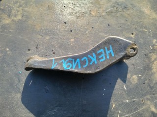 кронштейн генератора Daewoo Nexia 1 поколение (1994 - 2002), бензин, МКПП, седан, 90233698