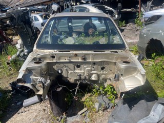 часть кузова (вырезанный элемент) Hyundai Accent 2 поколение (LC) 2011, 2.0 л., G4EC, бензин, МКПП, седан