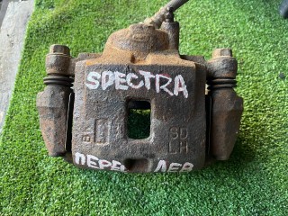 суппорт передний правый Kia Spectra 1 поколение [2-й рестайлинг] (2004 - 2011), 1.6 л., S6D, бензин, МКПП