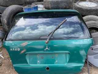 крышка багажника (дверь 3-5) Mercedes-Benz A-Класс W168 W168.031 1998, 1.4 л., M 166.940, бензин, МКПП