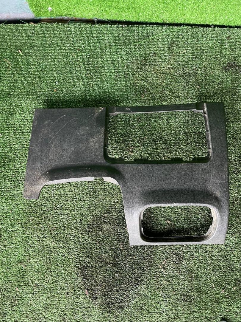 накладка на торпедо (консоль) Chery Amulet (A15) 1 поколение (2003 - 2010), бензин, МКПП, седан - фото №1