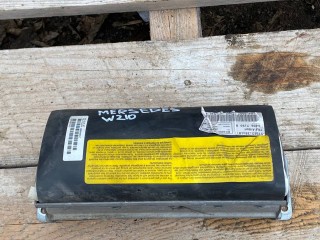 подушка безопасности пассажира Mercedes-Benz E-Класс W210/S210 [рестайлинг] 1999, 2.4 л., M 112.911, бензин, АКПП, седан, 2108600805