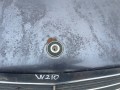 капот Mercedes-Benz E-Класс W210/S210 [рестайлинг] 1999, 2.4 л., M 112.911, бензин, АКПП, седан - фото №7