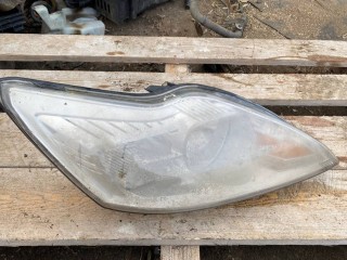 фара правая Ford Focus 2 поколение [рестайлинг] CB4 2008, 1.6 л., SHDA, бензин, АКПП, седан