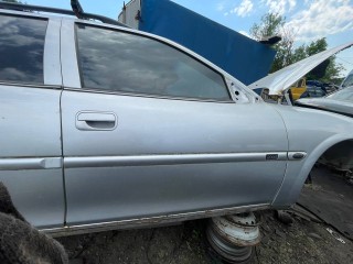 дверь передняя правая Opel Vectra B [рестайлинг] 2001, 1.8 л., Z 18 XE, бензин, АКПП