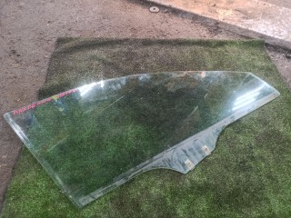 стекло двери передней правой Mazda 6 GG (2002 - 2005), 0.8 л., бензин, МКПП