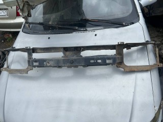 передняя панель крепления облицовки (телевизор) Volkswagen Passat B3 (1988 - 1997)