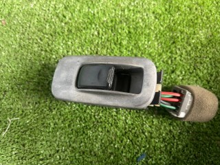 кнопка стеклоподъемника двери задней левой Kia Sportage 1 поколение 2004, 2.0 л., FE (16V), бензин, МКПП, внедорожник 5 дв.