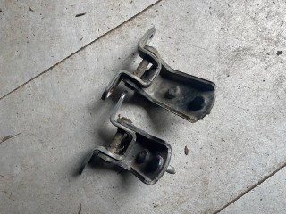 петля двери Toyota Carina T190 (1992 - 1998)