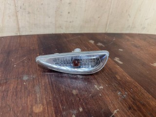 повторитель поворота на крыле Hyundai i30 FD (2007 - 2010)