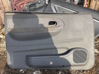 обшивка двери передняя левая Kia Sportage 1 поколение (1993 - 2006), 2.0 л., RF, дизель, АКПП