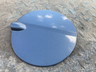 лючок топливного бака Ford Focus 2 поколение 2007, 1.6 л., HWDB, бензин, МКПП, седан, 8M51F405A02AA