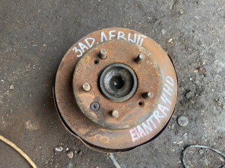 кулак задний левый Hyundai Elantra HD 2008, 1.6 л., G4FC, бензин, МКПП, седан