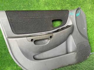 обшивка двери передняя левая Hyundai Accent 2 поколение (LC) 2011, 1.5 л., бензин, МКПП, седан