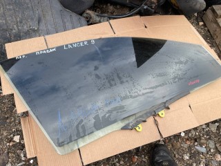 стекло двери передней правой Mitsubishi Lancer 9 поколение (2003 - 2010)