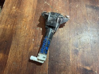 форсунка омывателя фары правая Honda CR-V 1 поколение (1995 - 1999)