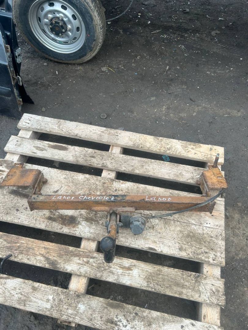 прицепное устройство (фаркоп) Chevrolet Lanos 1 поколение T100 (2005 - 2009), бензин, МКПП, седан - фото №1