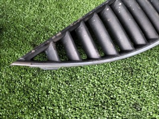 решетка радиатора Mitsubishi Lancer 9 поколение (2003 - 2010)