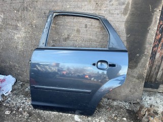 дверь задняя левая Ford Focus 2 поколение 2007, 1.6 л., HWDB, бензин, МКПП, седан
