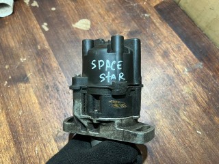 распределитель зажигания (трамблёр) Mitsubishi Space Star 1 поколение [рестайлинг] DG3A 2004, 1.6 л., 4G18, бензин, АКПП, T2T61171, T2T61161