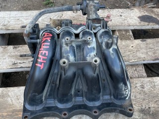 коллектор впускной Hyundai Accent 2 поколение (LC) 2011, 1.5 л., бензин, МКПП, седан